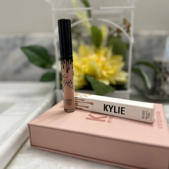 Kylie Cosmetics Gloss - Picture 4 of 4
